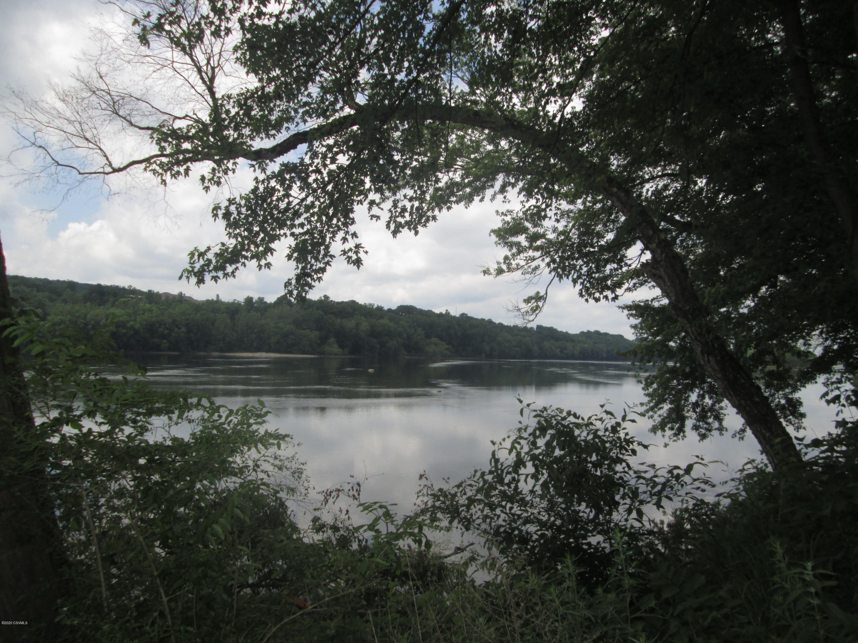 East Towpath Lane Berwick, PA 18603 - Photo 7 of 28