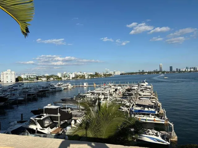 a view of backyard with a small space