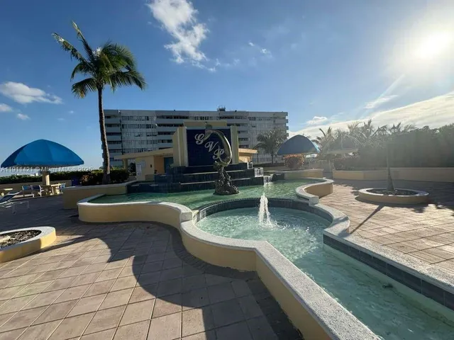 $2,750 | 7601 East Treasure Drive, Unit 2317, North Bay Village, FL 33141