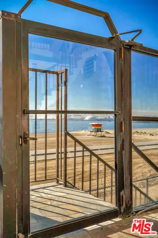 $575,000 | 1750 East Ocean Boulevard, Unit 704, Long Beach, CA 90802