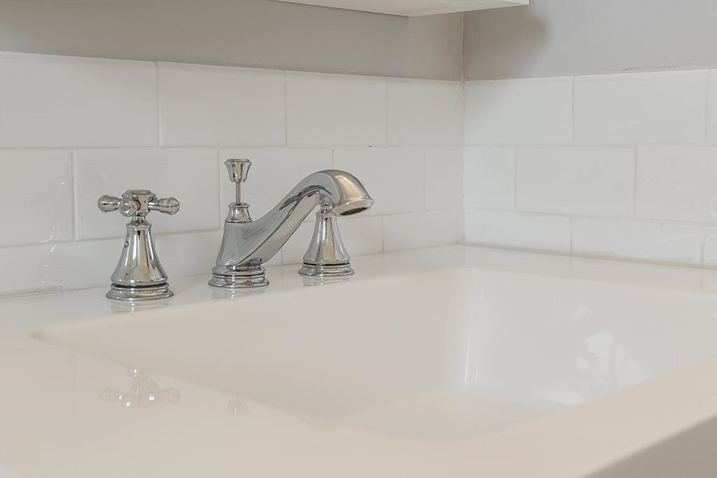 40 West 19th Street Bayonne, NJ 07002 - Photo 10 of 37 a bathroom with a sink