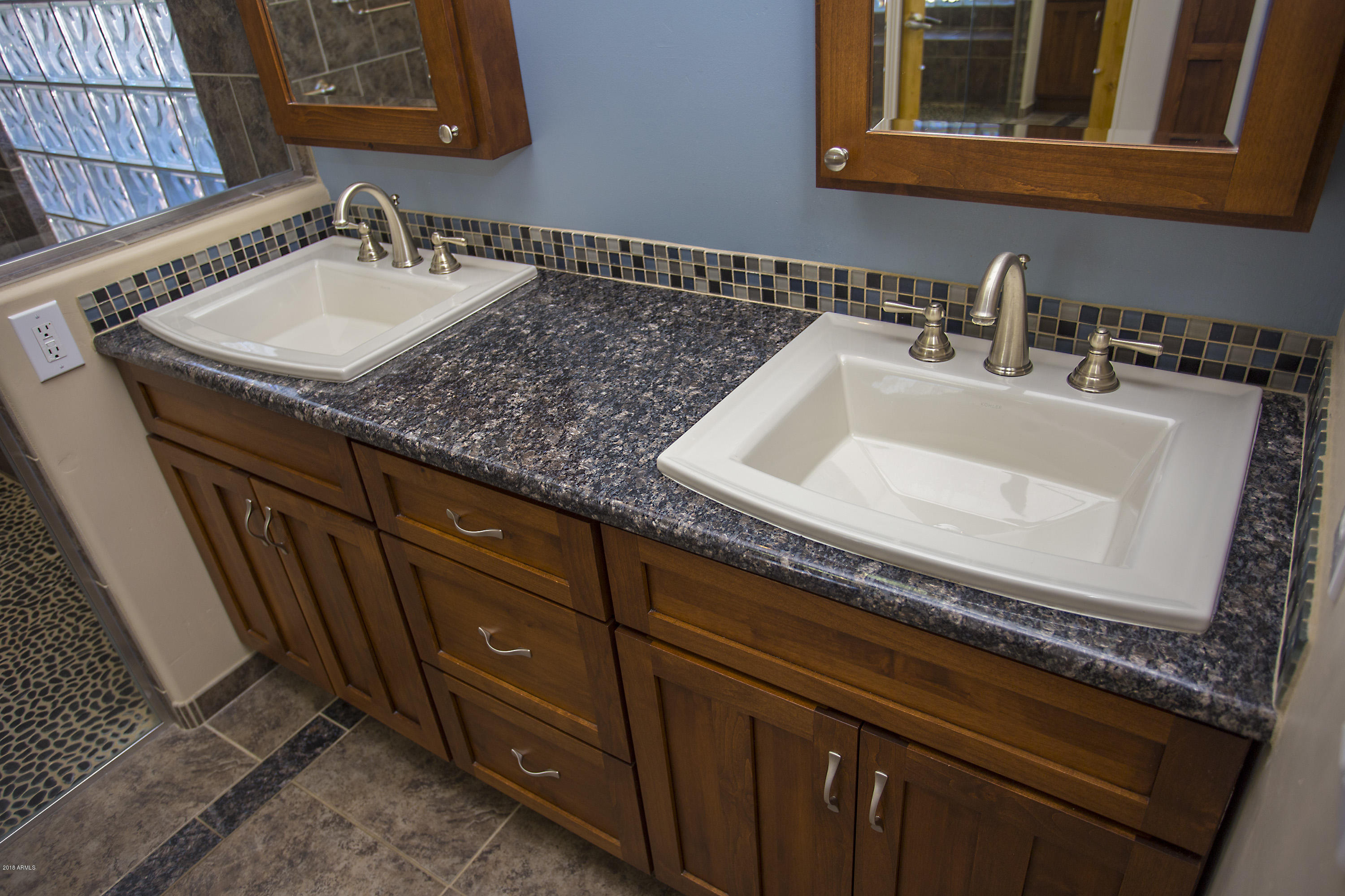 4055 North Recker Road, Unit 76 Mesa, AZ 85215 - Photo 24 of 43 Master Vanity