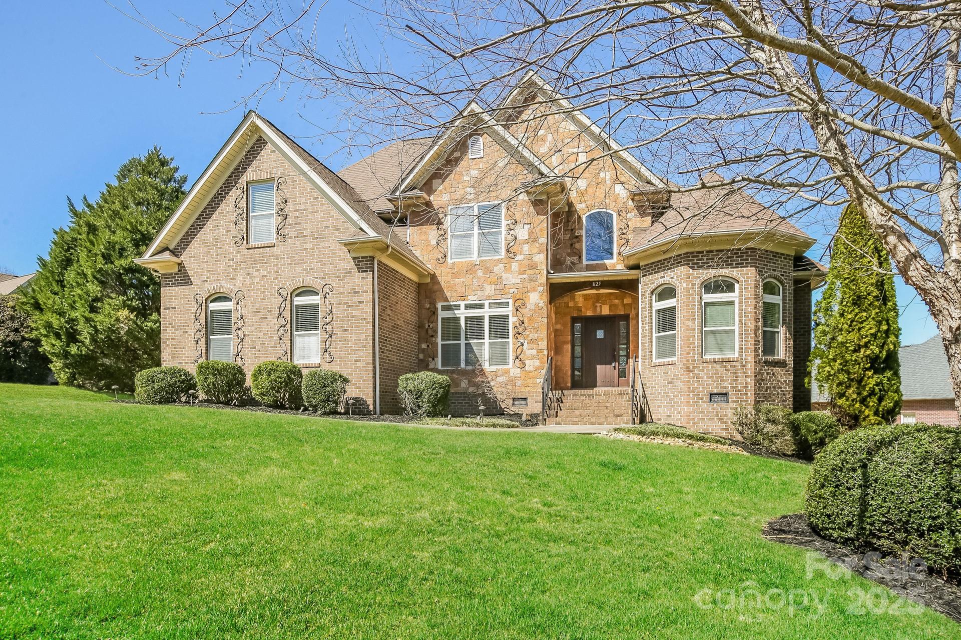 1125 Bugle Lane Newton, NC 28658 - Photo 3 of 20