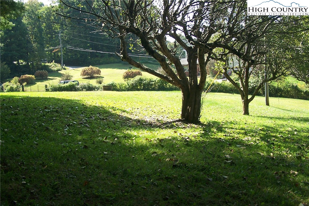 2749 Highway 421 Boone, NC 28607 - Photo 22 of 36 Gallery Image 22