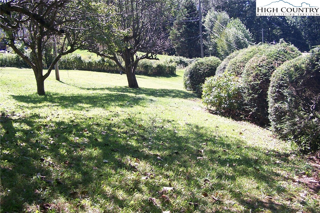 2749 Highway 421 Boone, NC 28607 - Photo 25 of 36 Gallery Image 25
