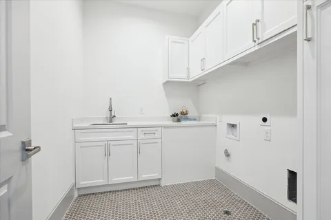 $1,545,000 | 207 Sutton Row Place, Houston, TX 77024