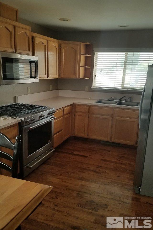 205 Scarlet Way Fernley, NV 89408 - Photo 5 of 13 Photo 5