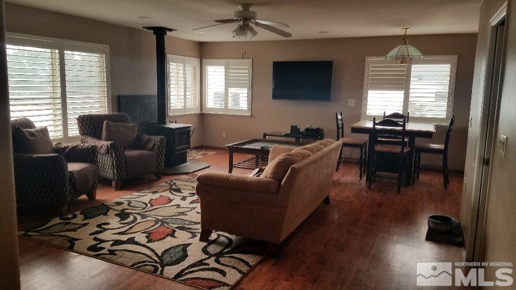 205 Scarlet Way Fernley, NV 89408 - Photo 8 of 13 Photo 8