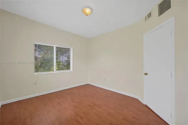 $2,100 | 109 Northwest 6th Avenue, Unit 8, Miami, FL 33128