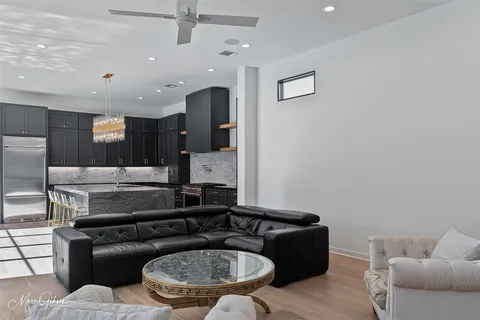 $885,000 | 1072 Winterberry Lane, Shreveport, LA 71106