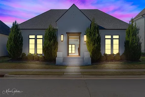 $885,000 | 1072 Winterberry Lane, Shreveport, LA 71106