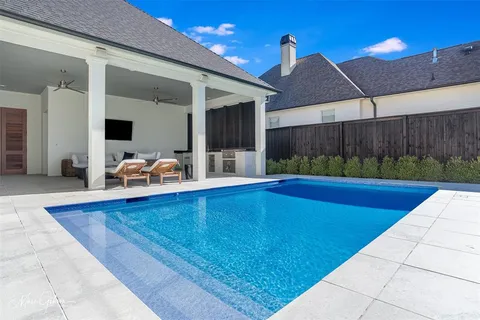 $885,000 | 1072 Winterberry Lane, Shreveport, LA 71106