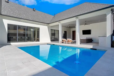 $885,000 | 1072 Winterberry Lane, Shreveport, LA 71106