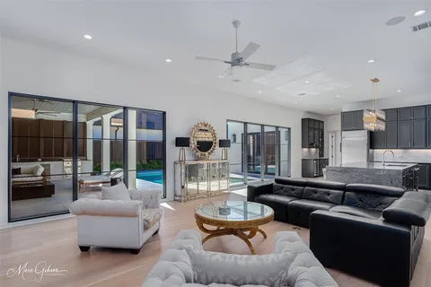 $885,000 | 1072 Winterberry Lane, Shreveport, LA 71106