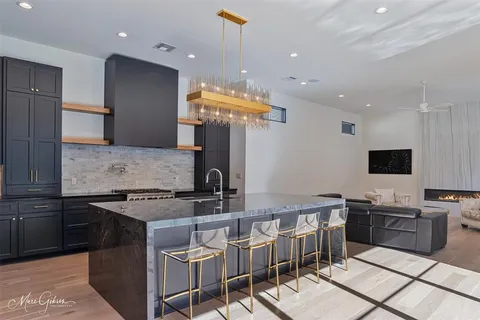 $885,000 | 1072 Winterberry Lane, Shreveport, LA 71106