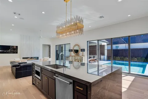 $885,000 | 1072 Winterberry Lane, Shreveport, LA 71106