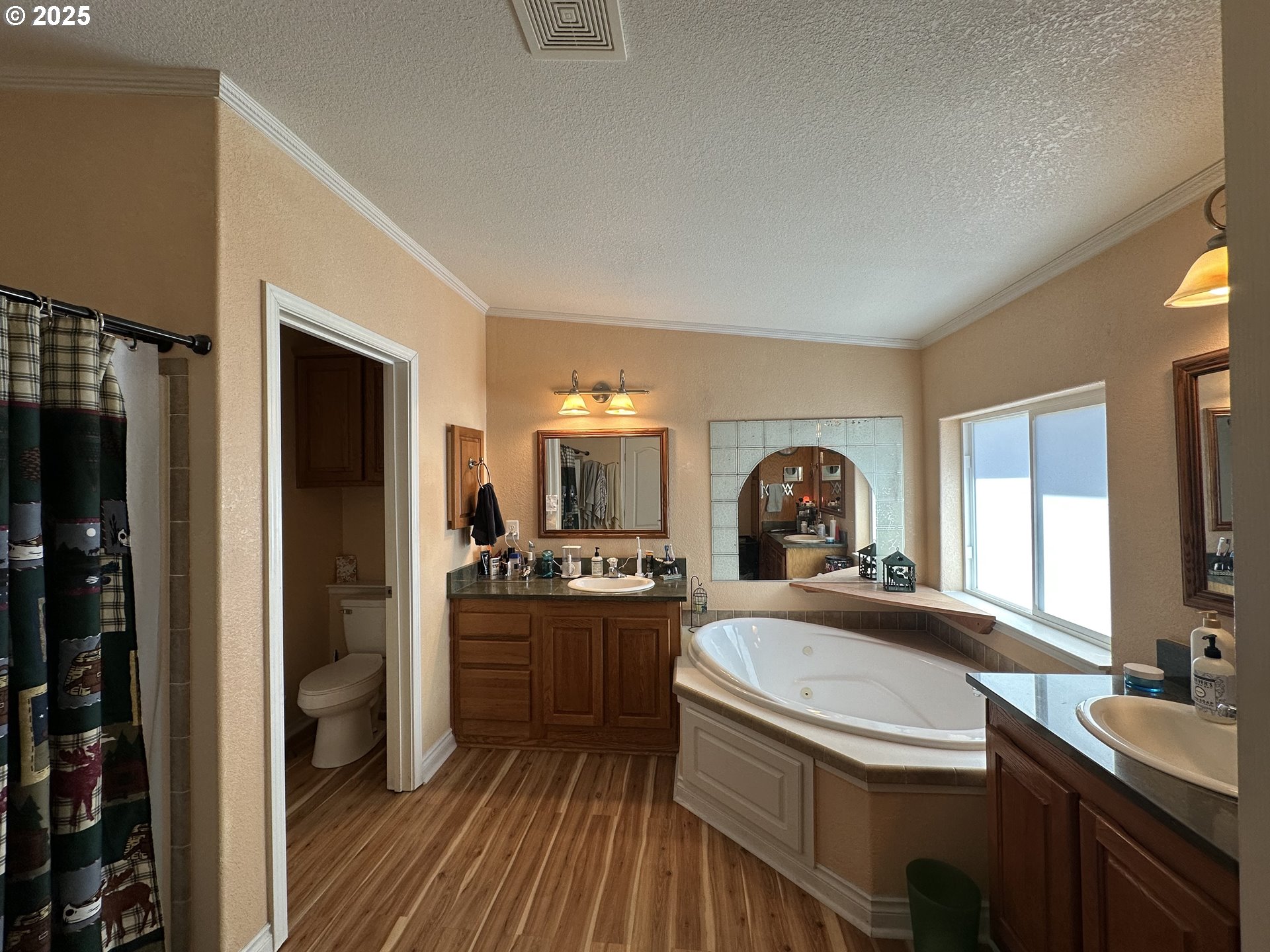 181 Vada Street Carson, WA 98610 - Photo 10 of 30 a kitchen with a sink a stove and refrigerator