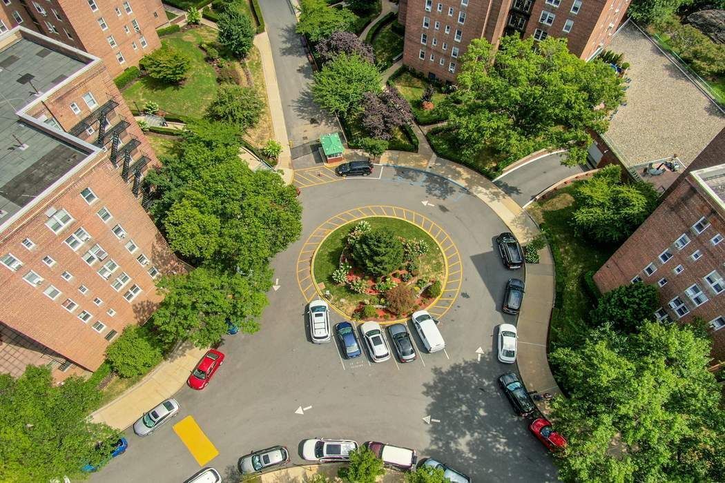 5610 Netherland Avenue, Unit 1G Bronx, NY 10471 - Photo 27 of 37 Gallery Image 27