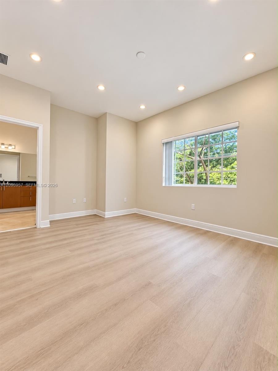 3200 Stirling Road, Unit F6 Hollywood, FL 33021 - Photo 14 of 21 Gallery Image 14