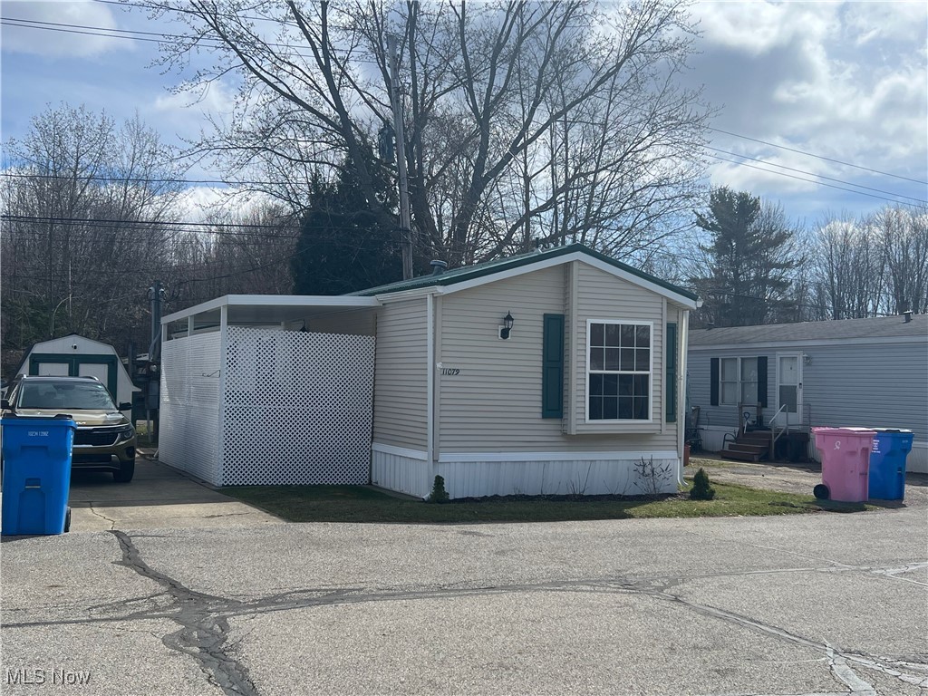 11079 Leader Road Chardon, OH 44024 - Photo 2 of 24 Gallery Image 2