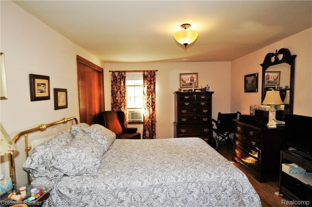 977 Trombley Road Grosse Pointe, MI 48230 - Photo 18 of 41 DSC_9813.JPG