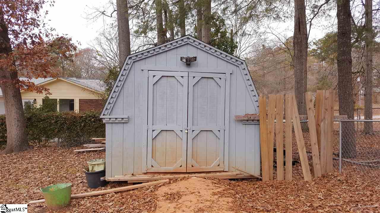 210 Meadow Road Laurens, SC 29360 - Photo 5 of 17 Gallery Image 5