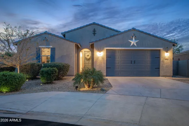 $490,000 | 219 South San Bernardo Lane, Casa Grande, AZ 85194