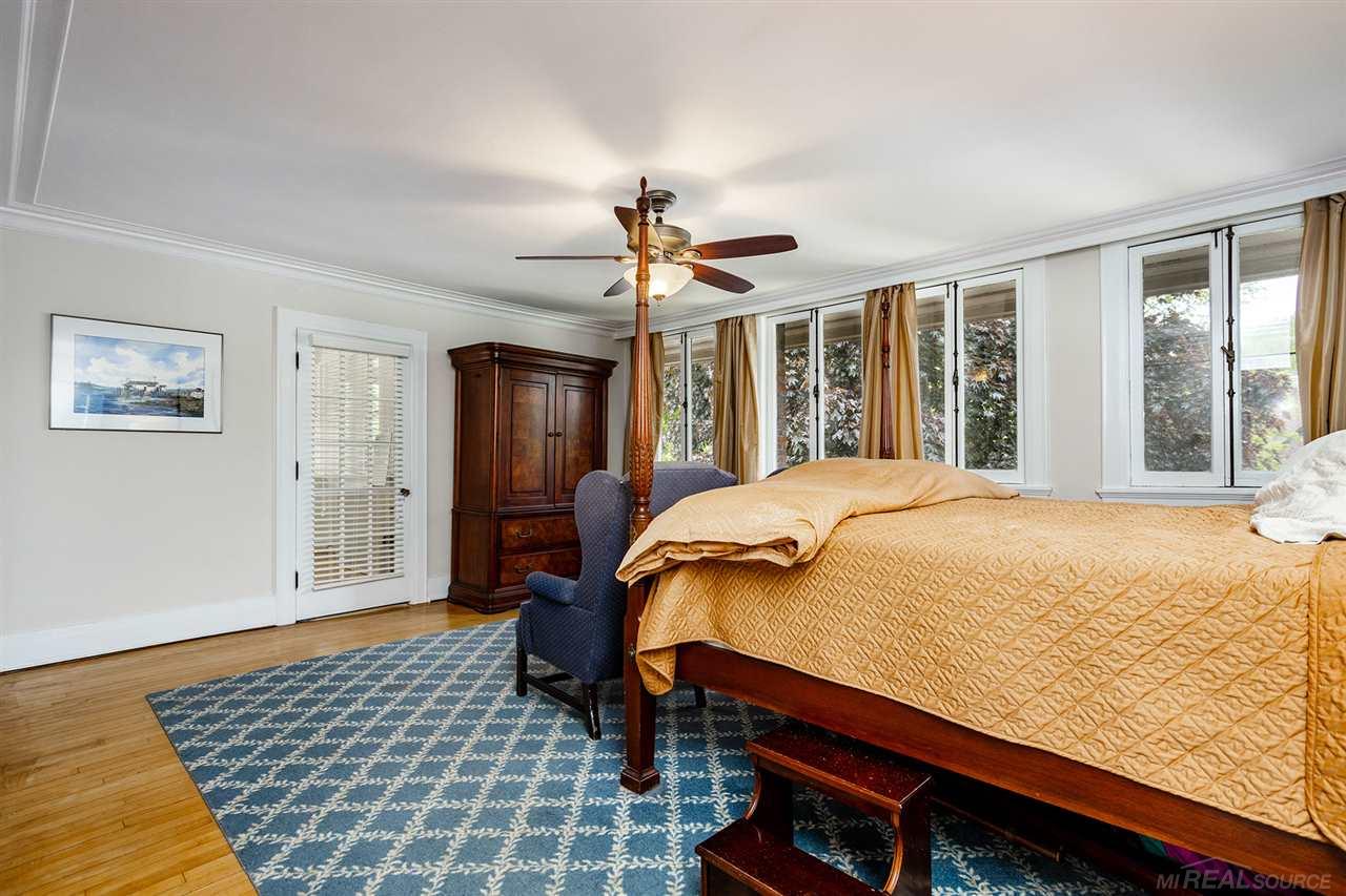 1050 Yorkshire Road Grosse Pointe, MI 48230 - Photo 34 of 85 50012855-33.JPG
