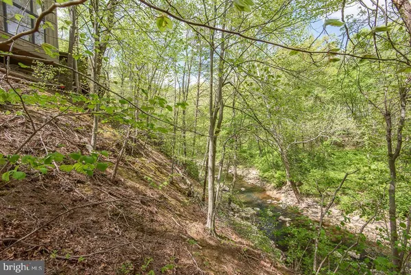 $899,900 | 7322 Lackawanna Drive, Springfield, VA 22150