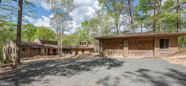 $899,900 | 7322 Lackawanna Drive, Springfield, VA 22150