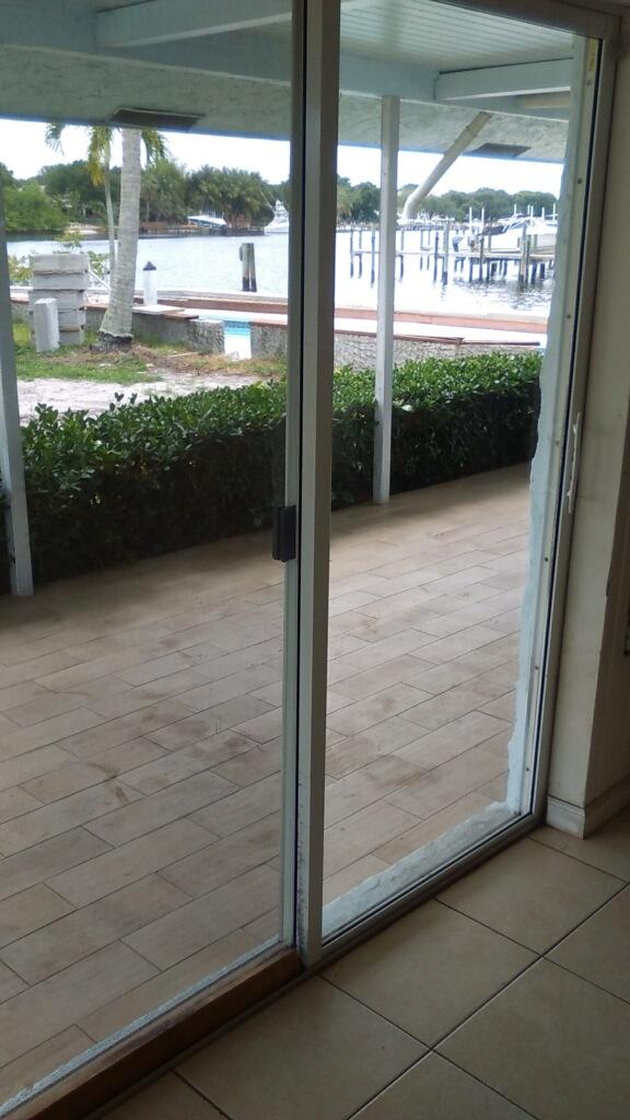 2288 Edward Road Palm Beach Gardens, FL 33410 - Photo 4 of 7 2288 Edward Rd patio