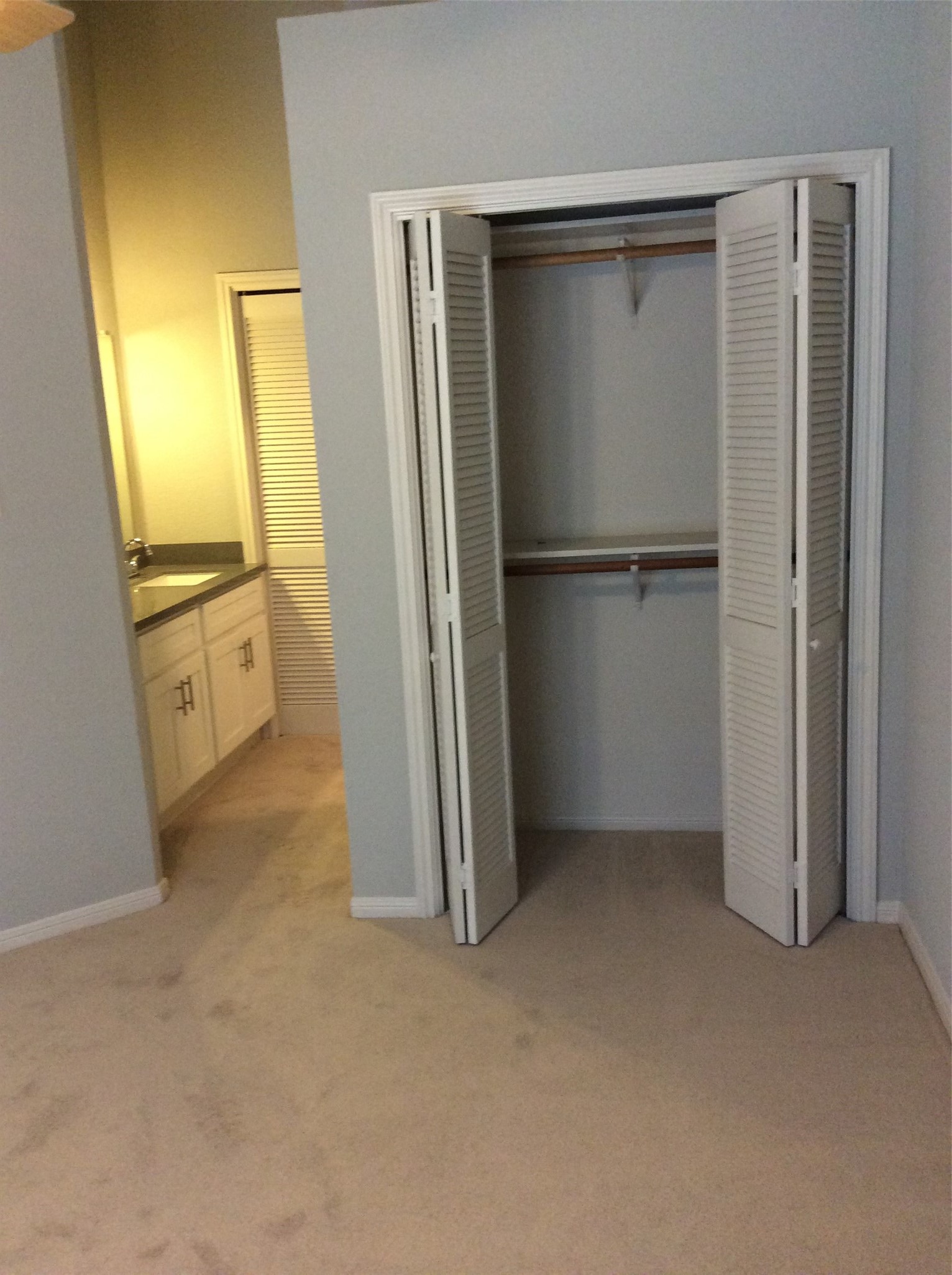 2211 South Kirkwood Road, Unit 22 Houston, TX 77077 - Photo 14 of 25 Bedroom 1 View to Bathroom