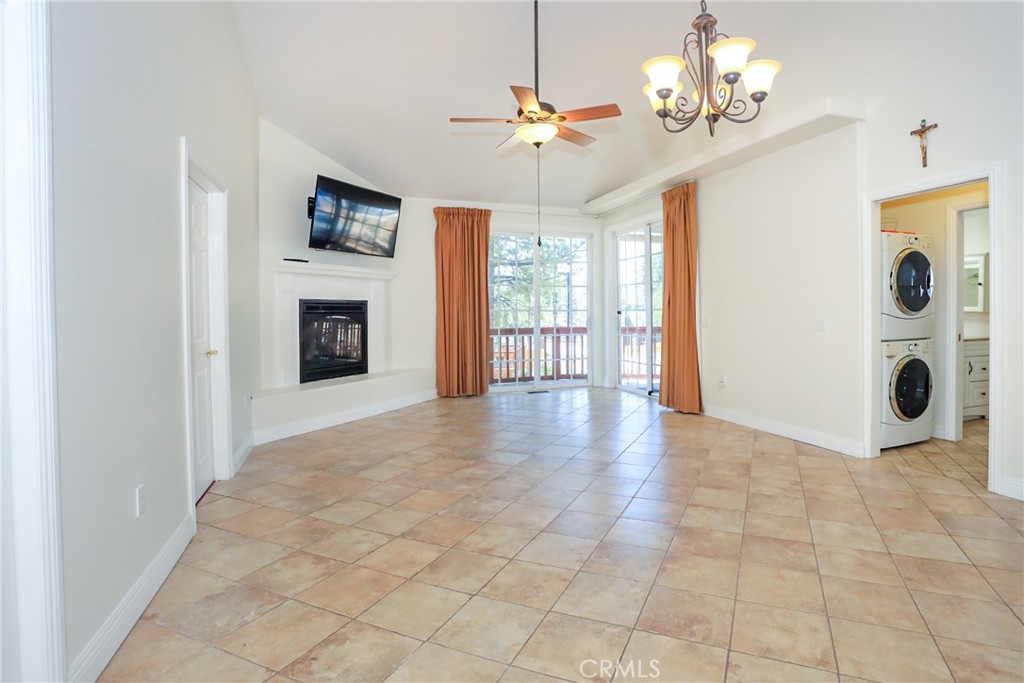 534 Highland Road Big Bear Lake, CA 92315 - Photo 6 of 33