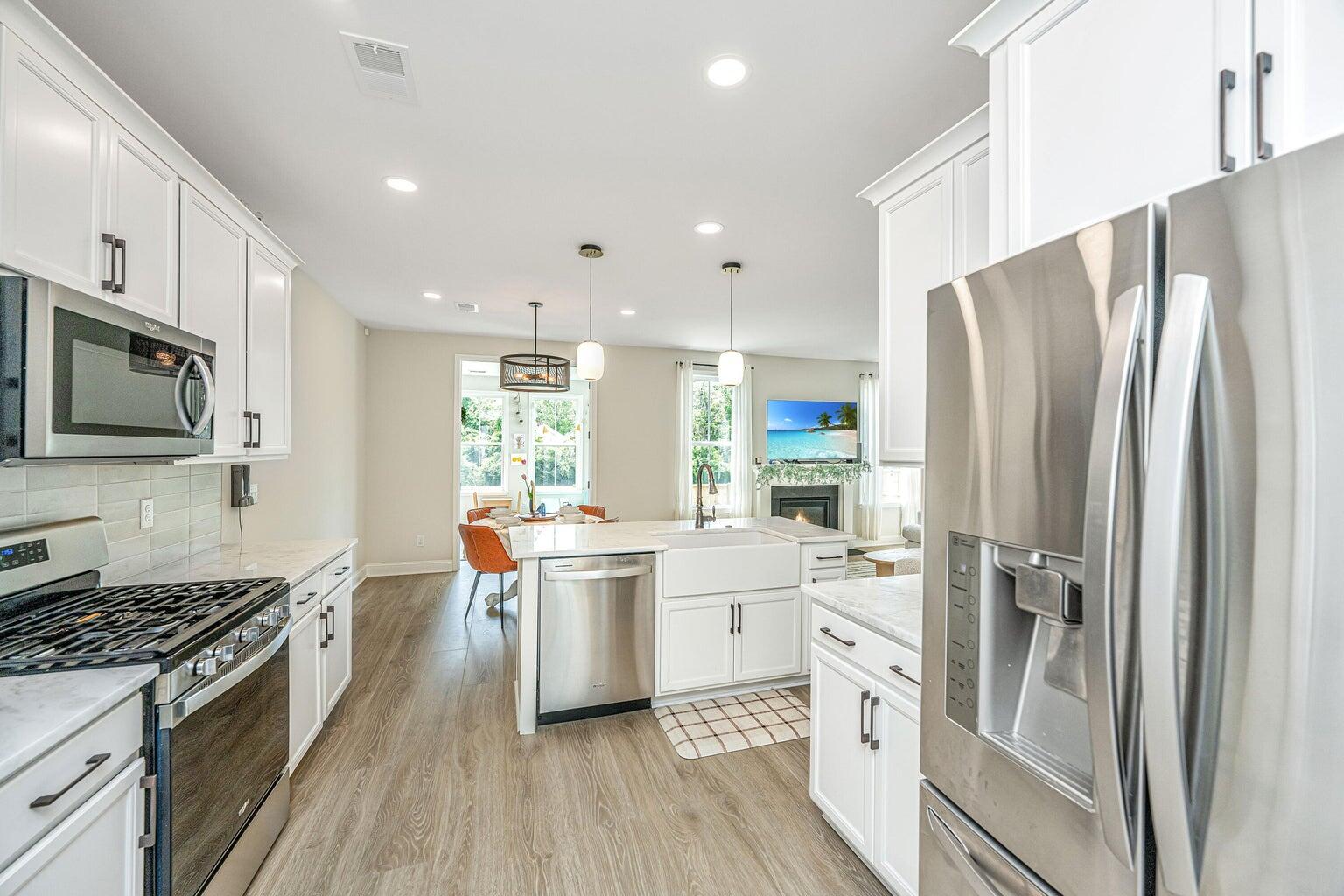 411 Grove End Road Moncks Corner, SC 29461 - Photo 11 of 47 20240710012830291104000000-o