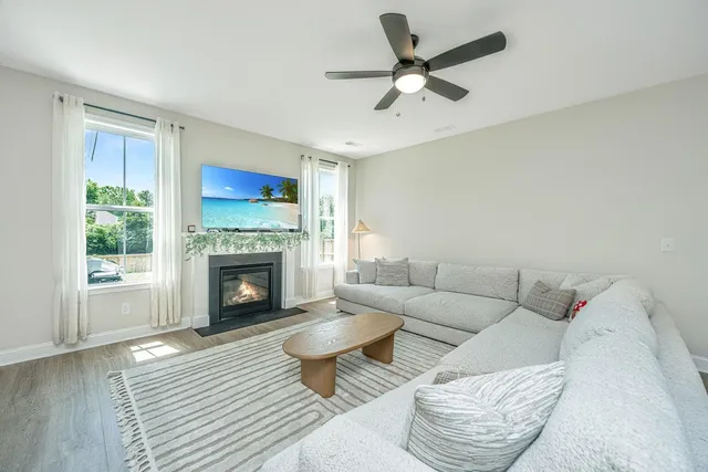 $3,200 | 411 Grove End Road, Moncks Corner, SC 29461