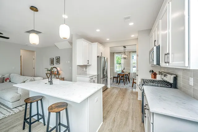 $3,200 | 411 Grove End Road, Moncks Corner, SC 29461