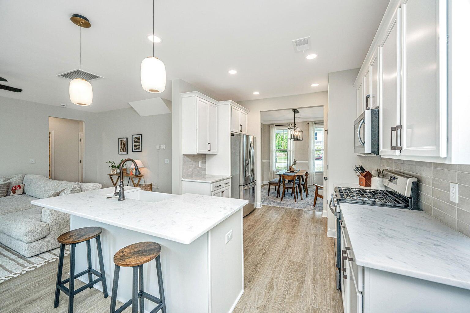 411 Grove End Road Moncks Corner, SC 29461 - Photo 9 of 47 20240710012801012208000000-o