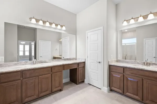 $469,360 | 2905 Chert Court, Sherman, TX 75092