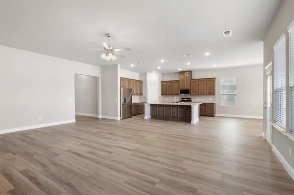$469,360 | 2905 Chert Court, Sherman, TX 75092