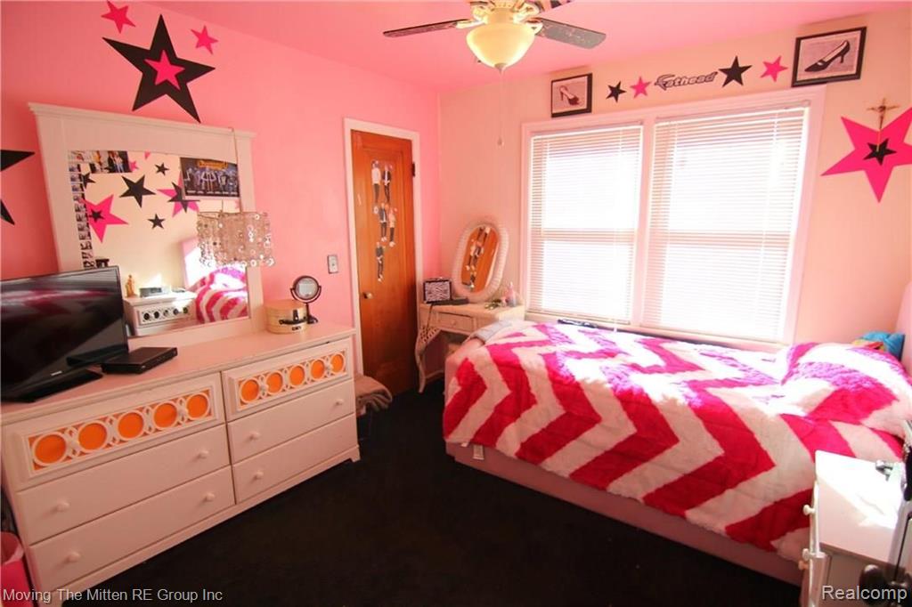 21800 Elwell Road Belleville, MI 48111 - Photo 15 of 27