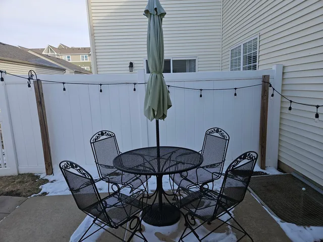 $2,850 | -n312 Dooley Drive, Geneva, IL 60134