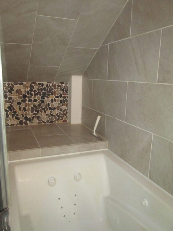 164 Main Street, Unit 9 Rowley, MA 01969 - Photo 18 of 31