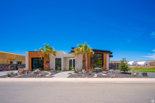 3606 South Cypress Road Hurricane, UT 84737 - Photo 4 of 69 Modern home featuring stucco siding