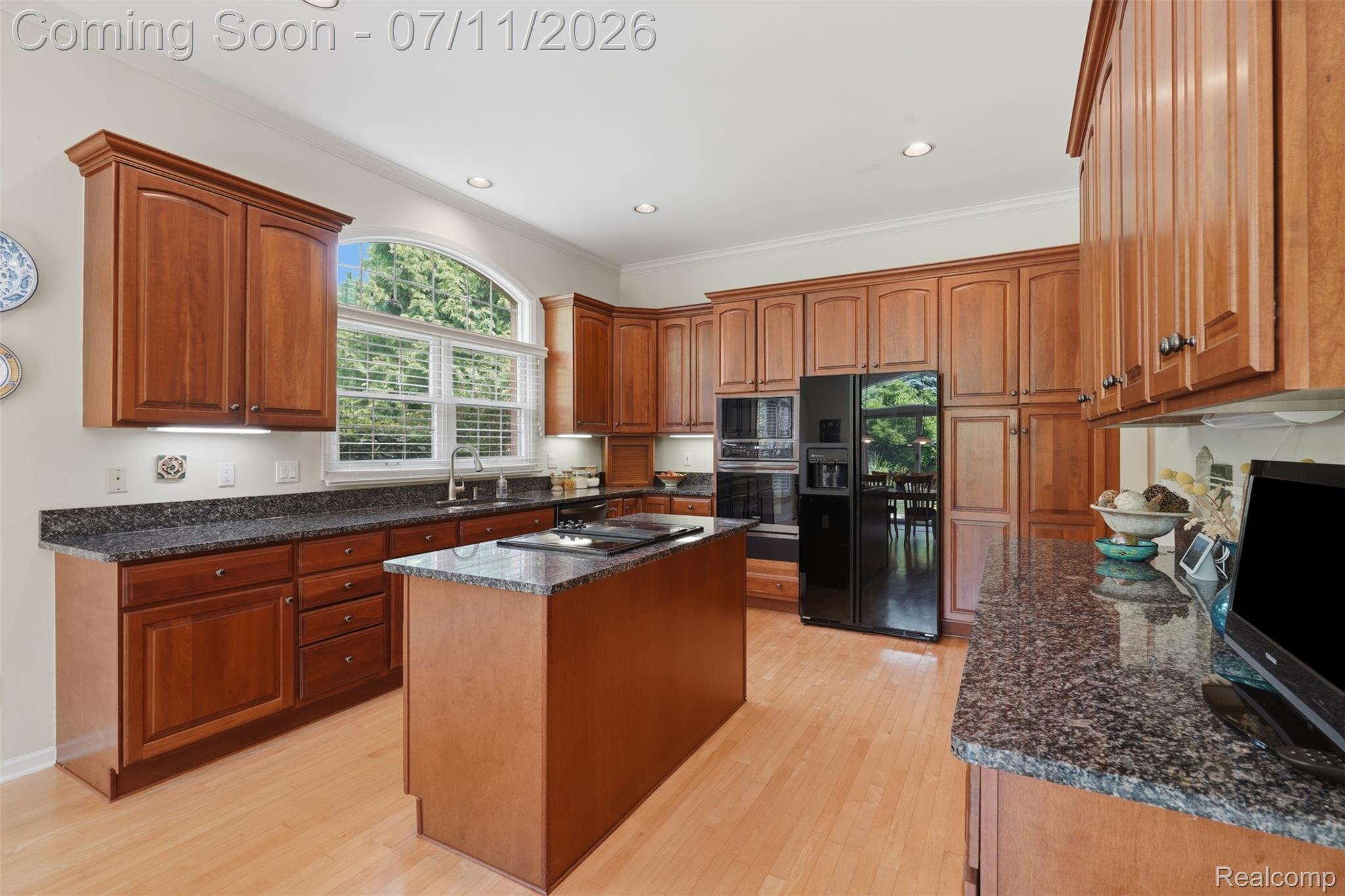 34555 Quaker Valley Road Farmington, MI 48331 - Photo 15 of 53 17.jpg
