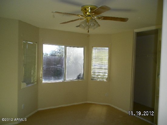 6613 West Riva Road Phoenix, AZ 85043 - Photo 6 of 13 1012391mstrbed
