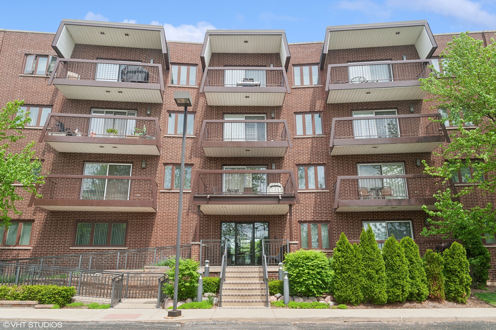 350 East Dundee Road, Unit 110 Buffalo Grove, IL 60089 - Photo 1 of 13 Gallery Image 1