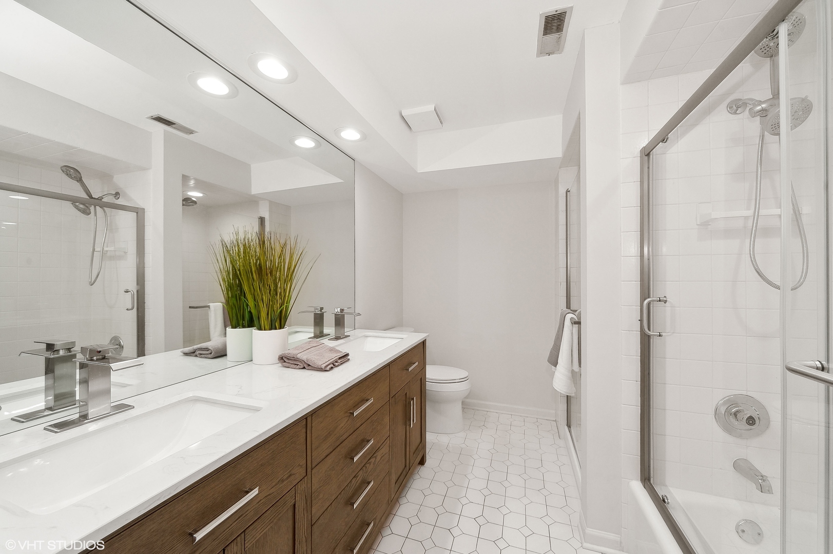 350 East Dundee Road, Unit 110 Buffalo Grove, IL 60089 - Photo 9 of 13 Gallery Image 9