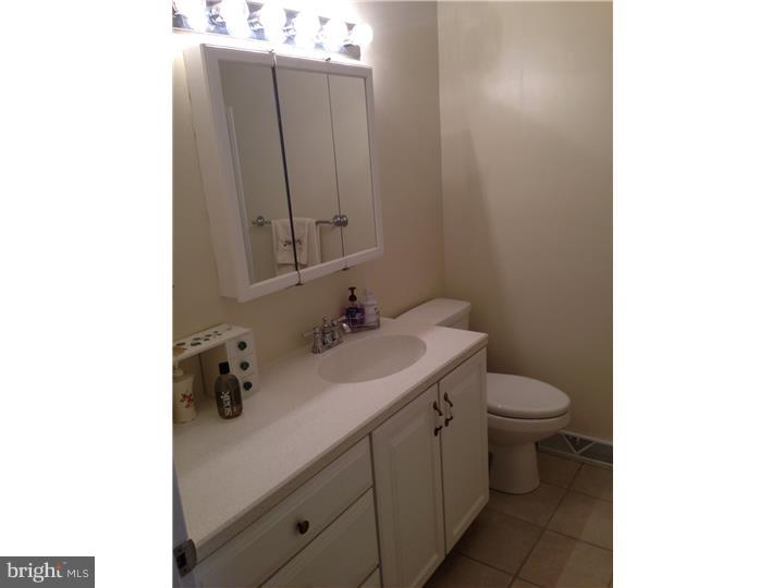 603 Boundary Road Pitman, NJ 08071 - Photo 11 of 16 Bathroom
