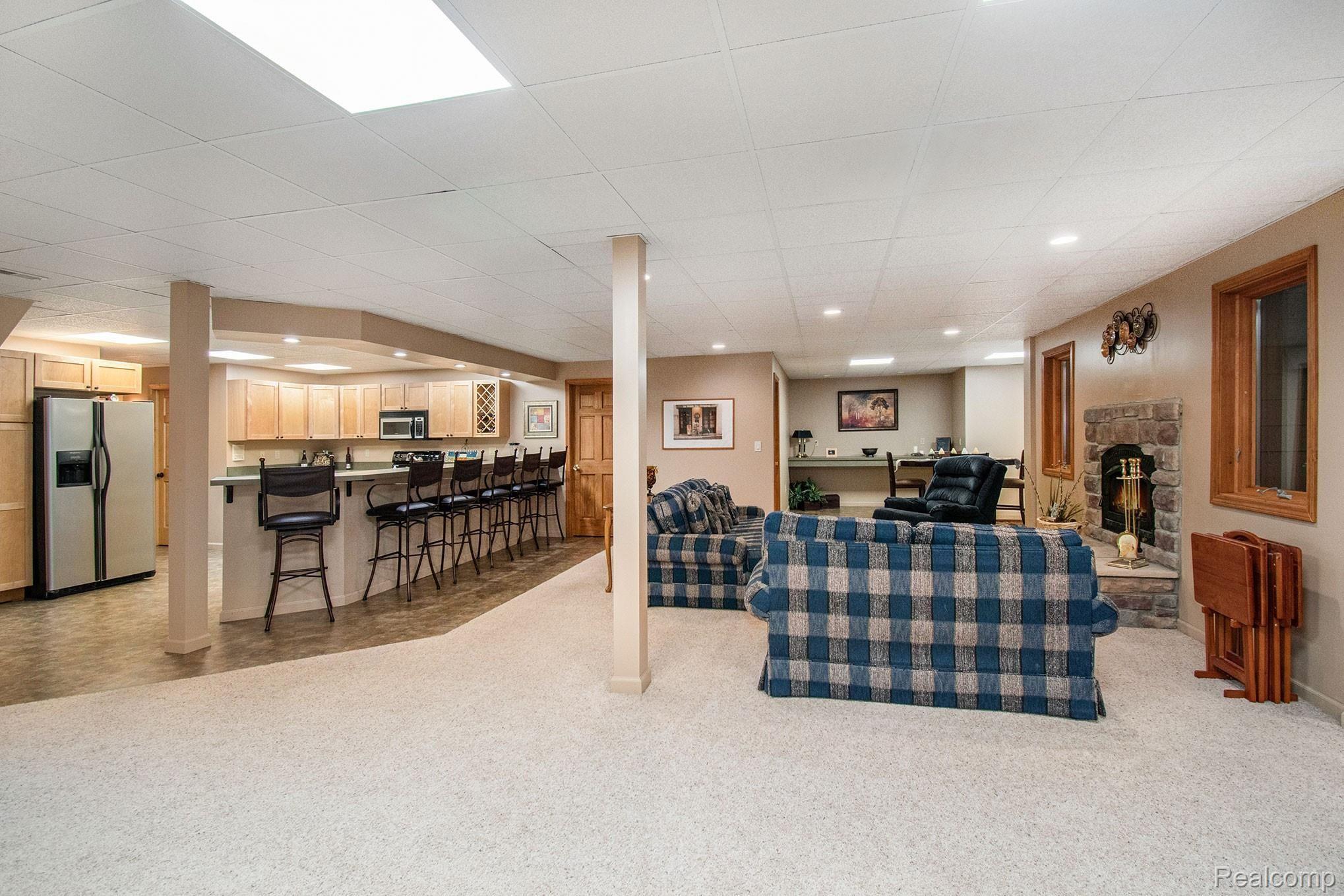 9813 McClements Road Brighton, MI 48114 - Photo 26 of 47 9813-McClements-_60.jpg