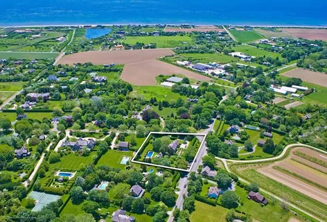 561 Sagg Main Street, Sagaponack, NY 11962